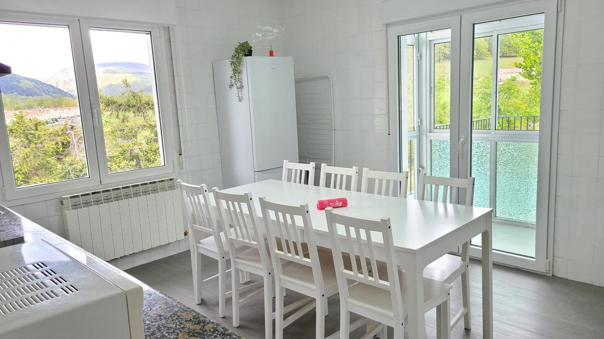 Casa Renovada Con Chill Out En Espinosa Lägenhet Espinosa de los Monteros Exteriör bild
